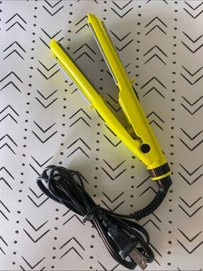 Yellow Hair Straightener Flat Iron for Women - Compact Styling Tool